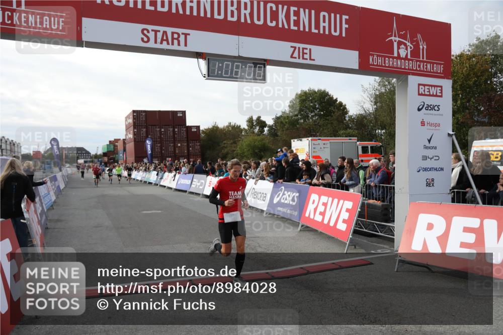 03.10.2025 - Köhlbrandbrückenlauf Yannick Fuchs http://msf.ph/oto/8984028 03.10.2025 16:08:06 Ziel 7019, 7310, 7311, 7319, 7494, 7506, 8265, 9072 meine-sportfotos.de