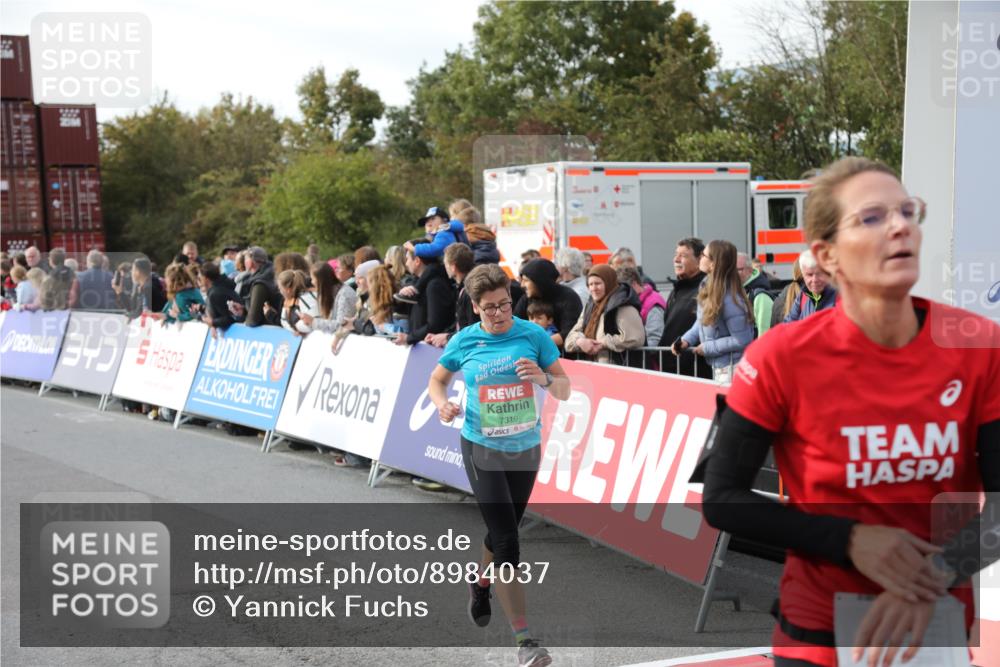 03.10.2025 - Köhlbrandbrückenlauf Yannick Fuchs http://msf.ph/oto/8984037 03.10.2025 16:08:07 Ziel 7019, 7310, 7311, 7319, 7506, 8265, 9072 meine-sportfotos.de