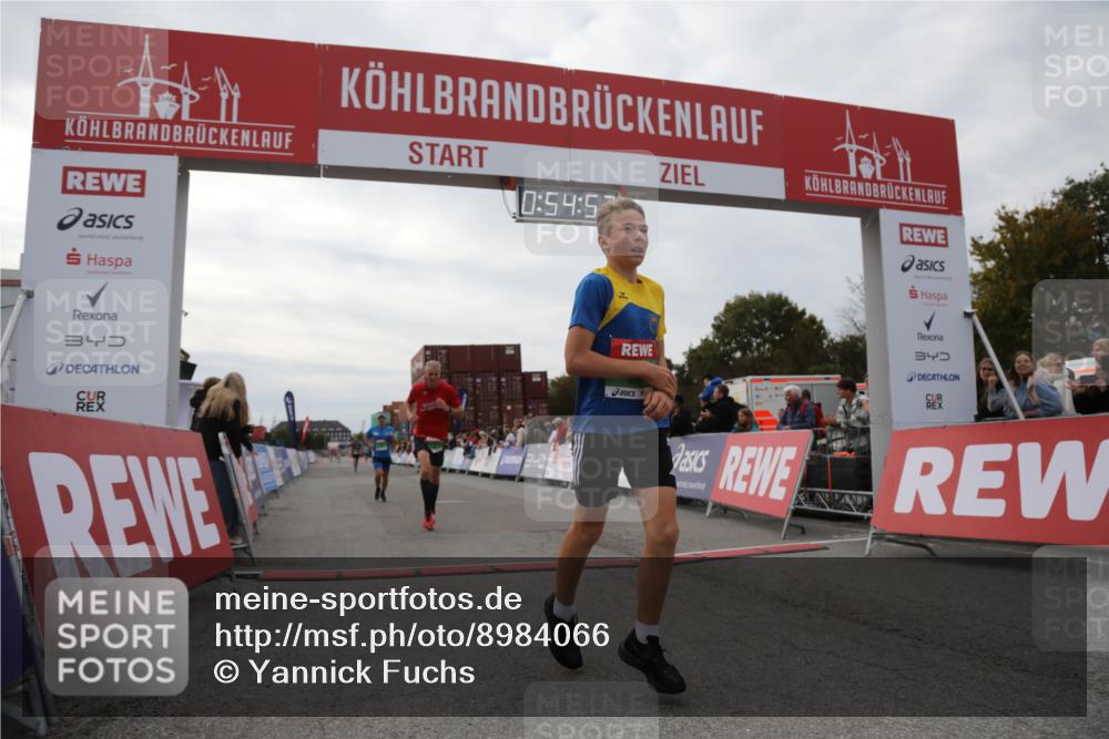 03.10.2025 - Köhlbrandbrückenlauf Yannick Fuchs http://msf.ph/oto/8984066 03.10.2025 15:54:55 Ziel 7010, 7597, 7809, 8872, 9481, 9590, 9594 meine-sportfotos.de