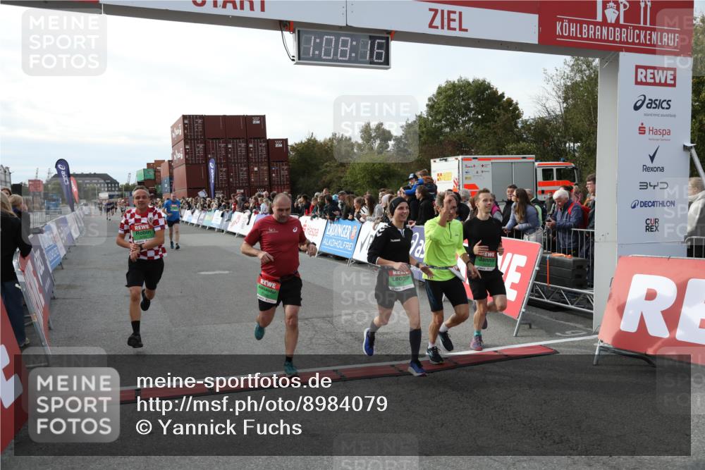 03.10.2025 - Köhlbrandbrückenlauf Yannick Fuchs http://msf.ph/oto/8984079 03.10.2025 16:08:14 Ziel 7019, 7285, 7310, 7311, 7449, 7506, 8265 meine-sportfotos.de