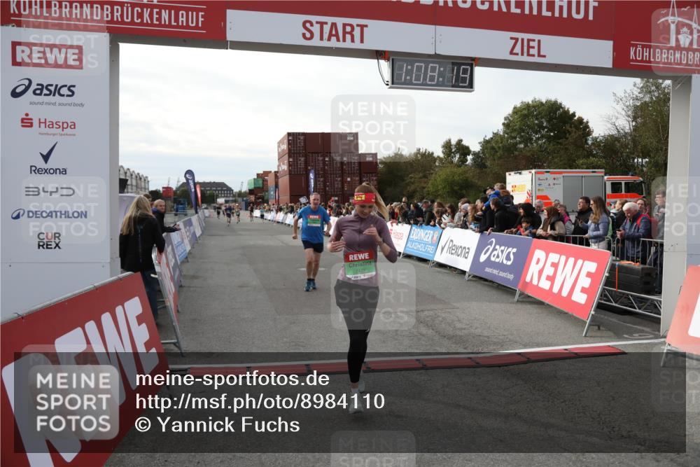 03.10.2025 - Köhlbrandbrückenlauf Yannick Fuchs http://msf.ph/oto/8984110 03.10.2025 16:08:17 Ziel 7019, 7285, 7310, 7311, 7449, 7506, 8265 meine-sportfotos.de