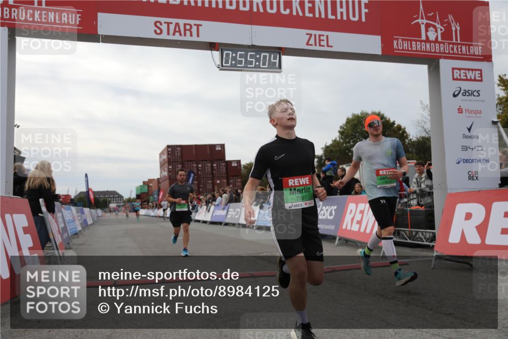 03.10.2025 - Köhlbrandbrückenlauf Yannick Fuchs http://msf.ph/oto/8984125 03.10.2025 15:55:02 Ziel 7010, 7040, 7597, 7898, 9594 meine-sportfotos.de