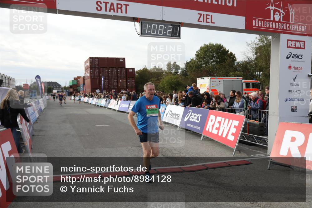 03.10.2025 - Köhlbrandbrückenlauf Yannick Fuchs http://msf.ph/oto/8984128 03.10.2025 16:08:19 Ziel 7285, 7314, 7349, 7449 meine-sportfotos.de
