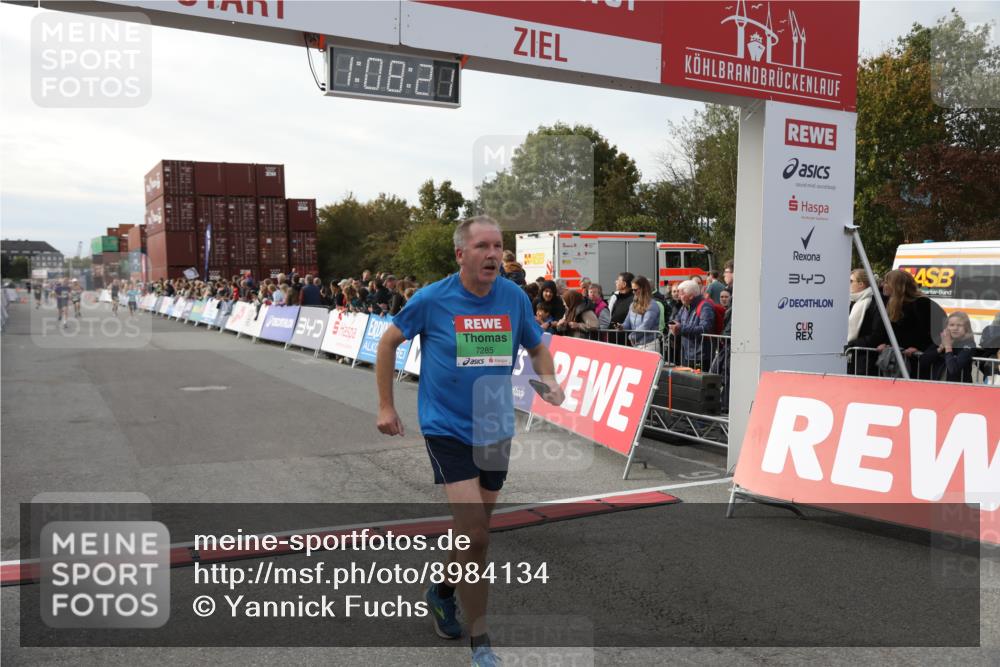 03.10.2025 - Köhlbrandbrückenlauf Yannick Fuchs http://msf.ph/oto/8984134 03.10.2025 16:08:19 Ziel 7285, 7314, 7349, 7449 meine-sportfotos.de