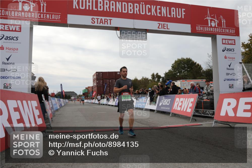 03.10.2025 - Köhlbrandbrückenlauf Yannick Fuchs http://msf.ph/oto/8984135 03.10.2025 15:55:03 Ziel 7010, 7040, 7597, 7898, 9594 meine-sportfotos.de