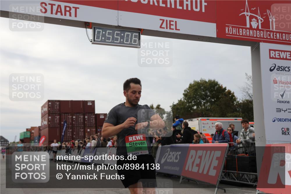03.10.2025 - Köhlbrandbrückenlauf Yannick Fuchs http://msf.ph/oto/8984138 03.10.2025 15:55:04 Ziel 7010, 7040, 7100, 7597, 7898, 9594 meine-sportfotos.de