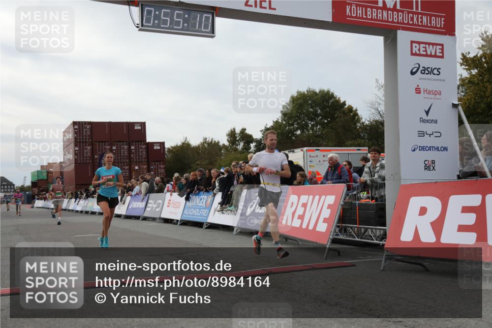 03.10.2025 - Köhlbrandbrückenlauf Yannick Fuchs http://msf.ph/oto/8984164 03.10.2025 15:55:09 Ziel 7040, 7053, 7100, 7898 meine-sportfotos.de
