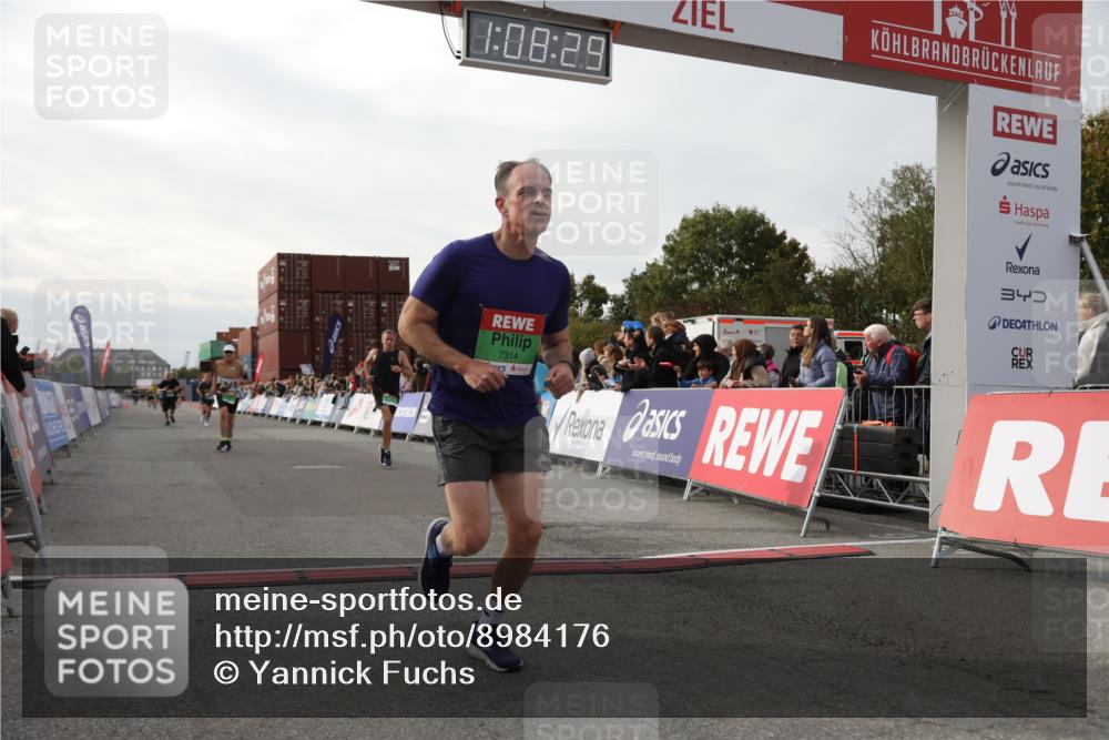 03.10.2025 - Köhlbrandbrückenlauf Yannick Fuchs http://msf.ph/oto/8984176 03.10.2025 16:08:27 Ziel 7314, 7349, 7423, 7594, 7708, 7851, 8279, 8778, 9110 meine-sportfotos.de