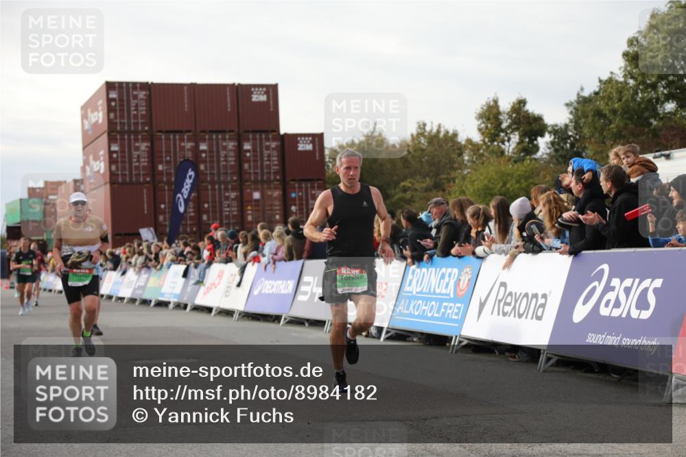 03.10.2025 - Köhlbrandbrückenlauf Yannick Fuchs http://msf.ph/oto/8984182 03.10.2025 16:08:28 Ziel 7314, 7349, 7360, 7423, 7594, 7708, 7851, 8279, 8778, 9110 meine-sportfotos.de