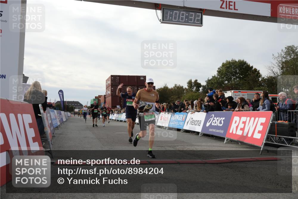 03.10.2025 - Köhlbrandbrückenlauf Yannick Fuchs http://msf.ph/oto/8984204 03.10.2025 16:08:30 Ziel 7314, 7349, 7360, 7423, 7594, 7616, 7708, 7851, 8279, 8778, 9110 meine-sportfotos.de