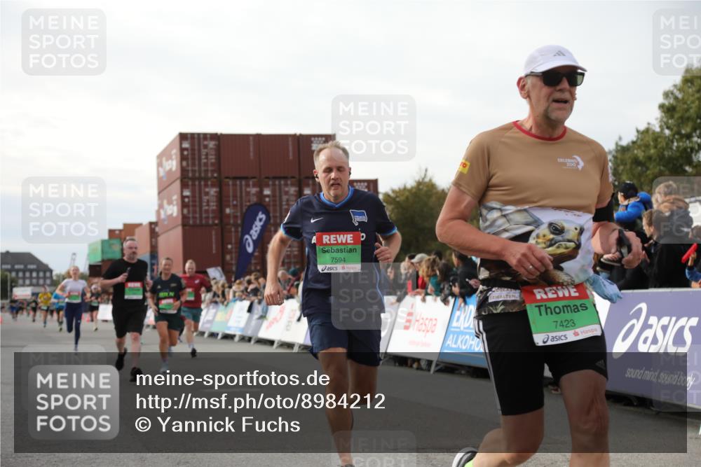 03.10.2025 - Köhlbrandbrückenlauf Yannick Fuchs http://msf.ph/oto/8984212 03.10.2025 16:08:31 Ziel 7349, 7360, 7423, 7594, 7616, 7708, 7851, 8279, 8778, 9110 meine-sportfotos.de