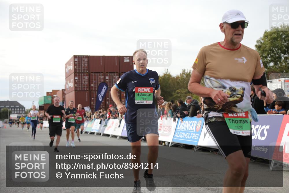 03.10.2025 - Köhlbrandbrückenlauf Yannick Fuchs http://msf.ph/oto/8984214 03.10.2025 16:08:31 Ziel 7349, 7360, 7423, 7594, 7616, 7708, 7851, 8279, 8778, 9110 meine-sportfotos.de