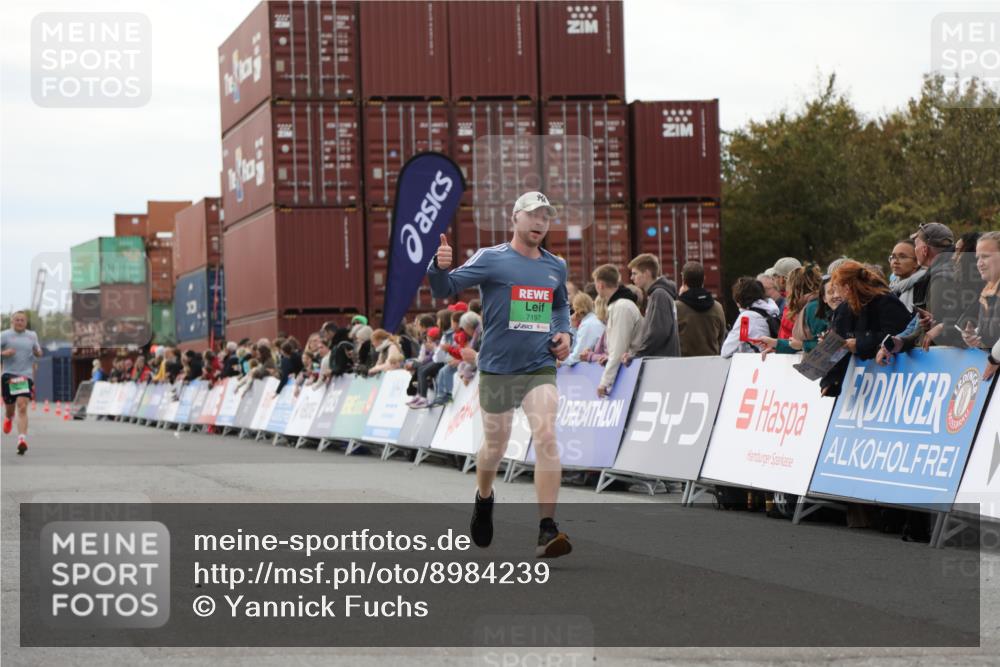 03.10.2025 - Köhlbrandbrückenlauf Yannick Fuchs http://msf.ph/oto/8984239 03.10.2025 15:55:20 Ziel 7197, 8993 meine-sportfotos.de