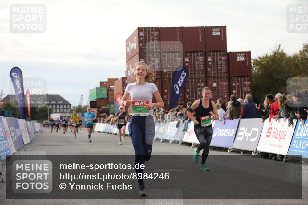 03.10.2025 - Köhlbrandbrückenlauf Yannick Fuchs http://msf.ph/oto/8984246 03.10.2025 16:08:35 Ziel 7283, 7339, 7360, 7594, 7616, 7708, 7851, 8279, 8778 meine-sportfotos.de