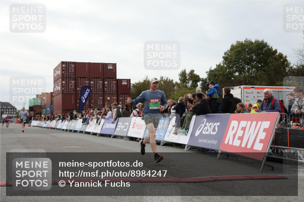 03.10.2025 - Köhlbrandbrückenlauf Yannick Fuchs http://msf.ph/oto/8984247 03.10.2025 15:55:21 Ziel 7197, 8993 meine-sportfotos.de