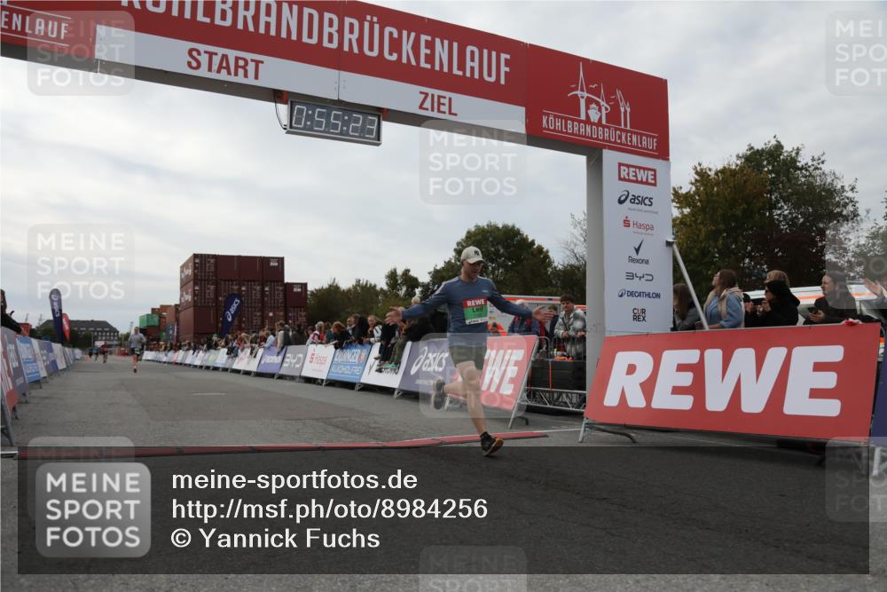 03.10.2025 - Köhlbrandbrückenlauf Yannick Fuchs http://msf.ph/oto/8984256 03.10.2025 15:55:21 Ziel 7197, 8993 meine-sportfotos.de