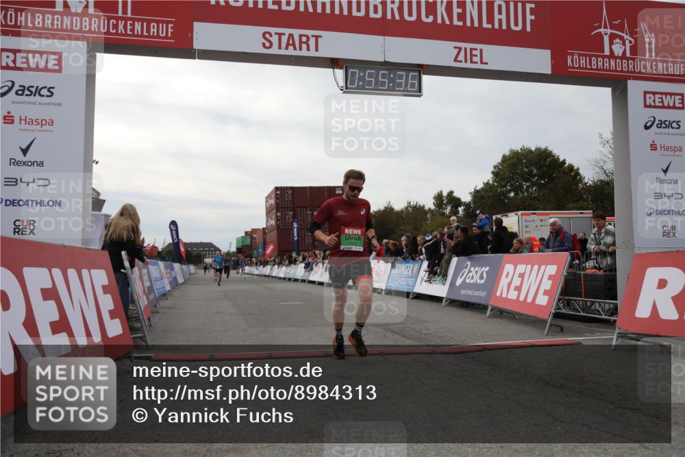 03.10.2025 - Köhlbrandbrückenlauf Yannick Fuchs http://msf.ph/oto/8984313 03.10.2025 15:55:34 Ziel 7030, 7067, 7575, 8594, 8942 meine-sportfotos.de