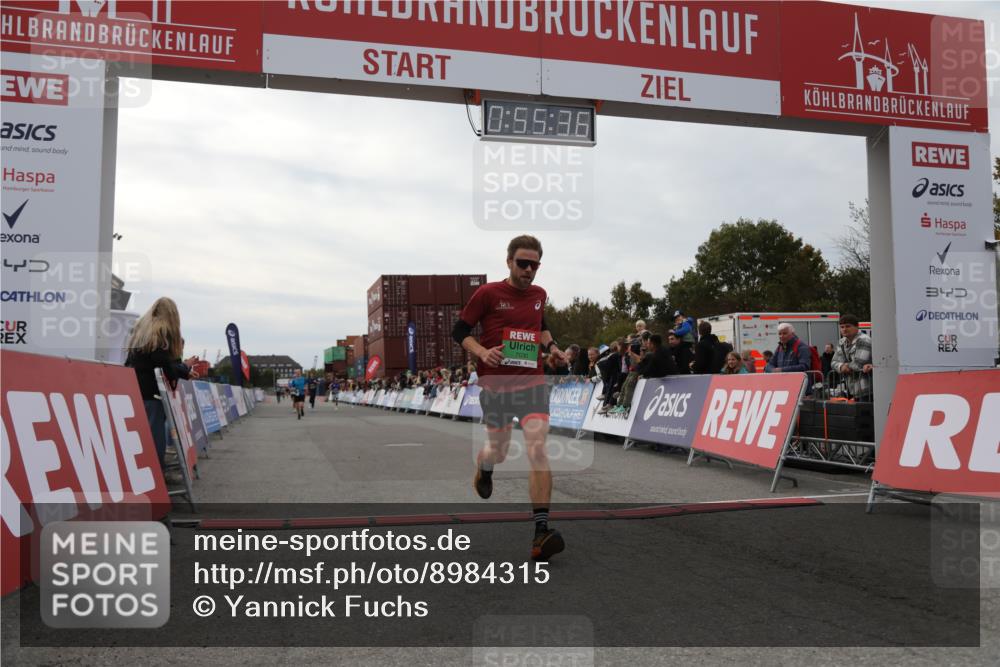 03.10.2025 - Köhlbrandbrückenlauf Yannick Fuchs http://msf.ph/oto/8984315 03.10.2025 15:55:35 Ziel 7030, 7067, 7575, 8594, 8942 meine-sportfotos.de