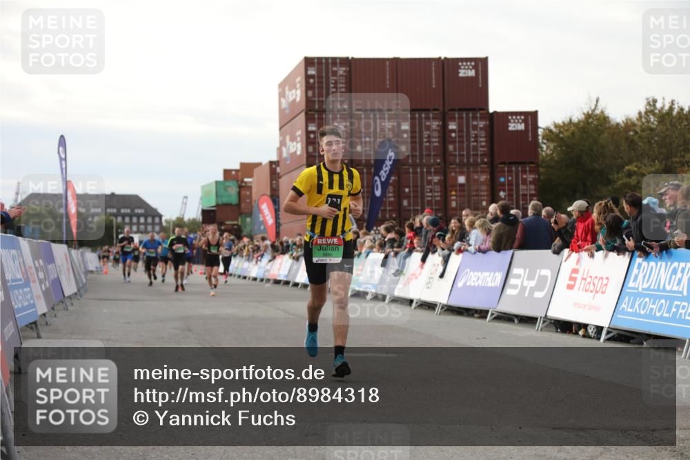 03.10.2025 - Köhlbrandbrückenlauf Yannick Fuchs http://msf.ph/oto/8984318 03.10.2025 16:08:45 Ziel 7191, 7283, 8118, 8846 meine-sportfotos.de