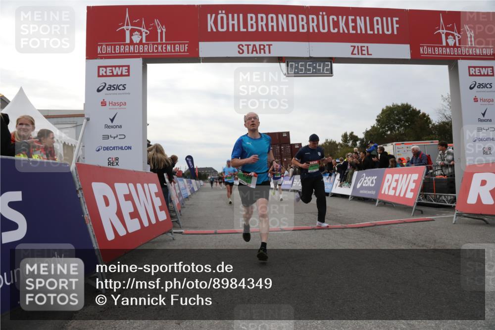 03.10.2025 - Köhlbrandbrückenlauf Yannick Fuchs http://msf.ph/oto/8984349 03.10.2025 15:55:41 Ziel 7043, 7067, 7286, 7575, 8594, 8942, 9743 meine-sportfotos.de
