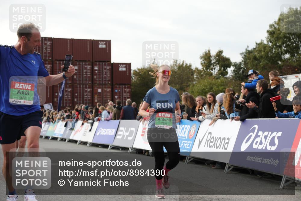 03.10.2025 - Köhlbrandbrückenlauf Yannick Fuchs http://msf.ph/oto/8984390 03.10.2025 16:08:56 Ziel 7057, 7141, 7333, 7336, 7585, 8118, 8725, 8931 meine-sportfotos.de