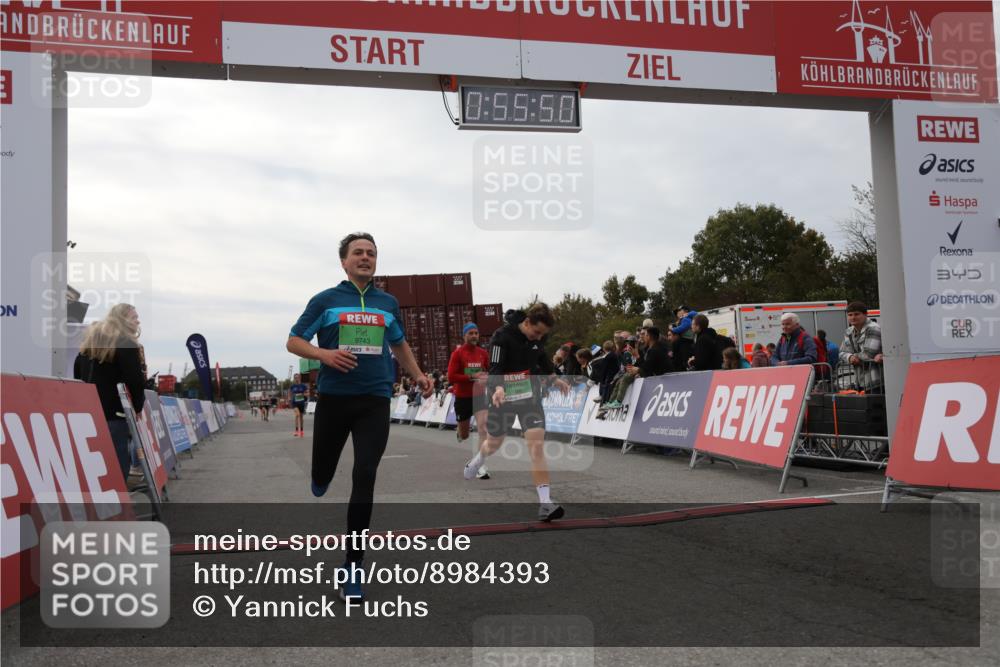 03.10.2025 - Köhlbrandbrückenlauf Yannick Fuchs http://msf.ph/oto/8984393 03.10.2025 15:55:48 Ziel 7043, 7286, 7456, 7968, 9743 meine-sportfotos.de
