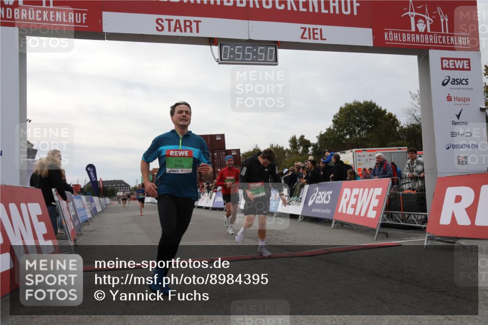 03.10.2025 - Köhlbrandbrückenlauf Yannick Fuchs http://msf.ph/oto/8984395 03.10.2025 15:55:48 Ziel 7043, 7286, 7456, 7968, 9743 meine-sportfotos.de