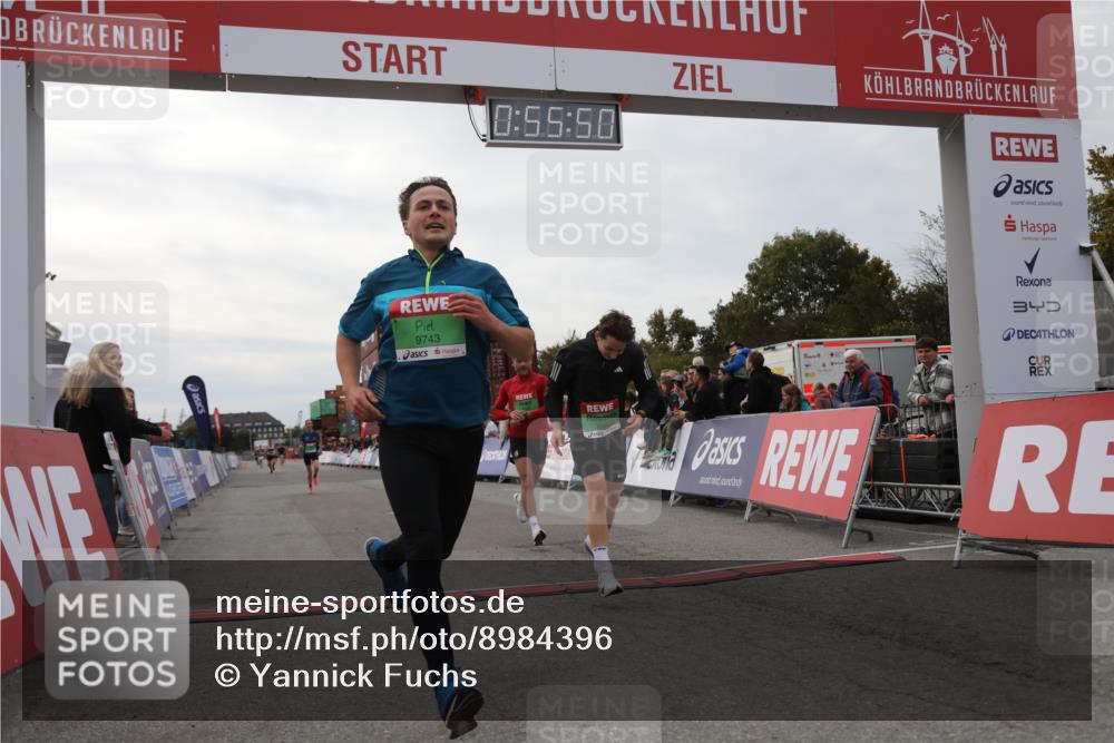03.10.2025 - Köhlbrandbrückenlauf Yannick Fuchs http://msf.ph/oto/8984396 03.10.2025 15:55:48 Ziel 7043, 7286, 7456, 7968, 9743 meine-sportfotos.de