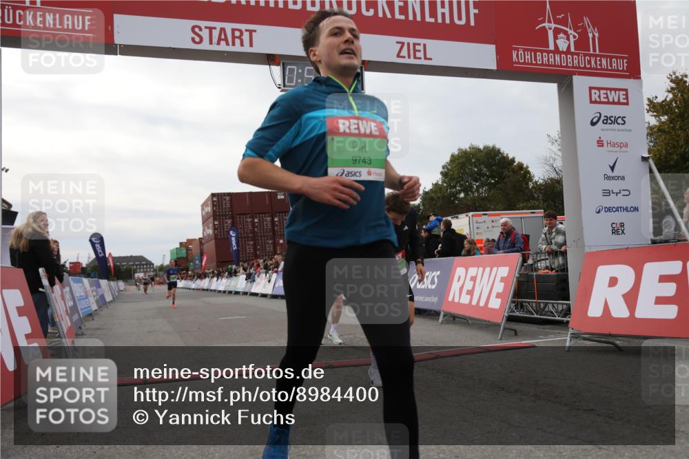 03.10.2025 - Köhlbrandbrückenlauf Yannick Fuchs http://msf.ph/oto/8984400 03.10.2025 15:55:48 Ziel 7043, 7286, 7456, 7968, 9743 meine-sportfotos.de