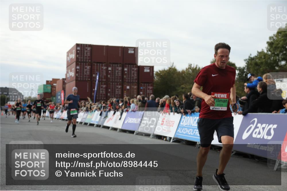 03.10.2025 - Köhlbrandbrückenlauf Yannick Fuchs http://msf.ph/oto/8984445 03.10.2025 16:09:02 Ziel 7379, 7501, 7585, 7823, 8725, 9139, 9216 meine-sportfotos.de
