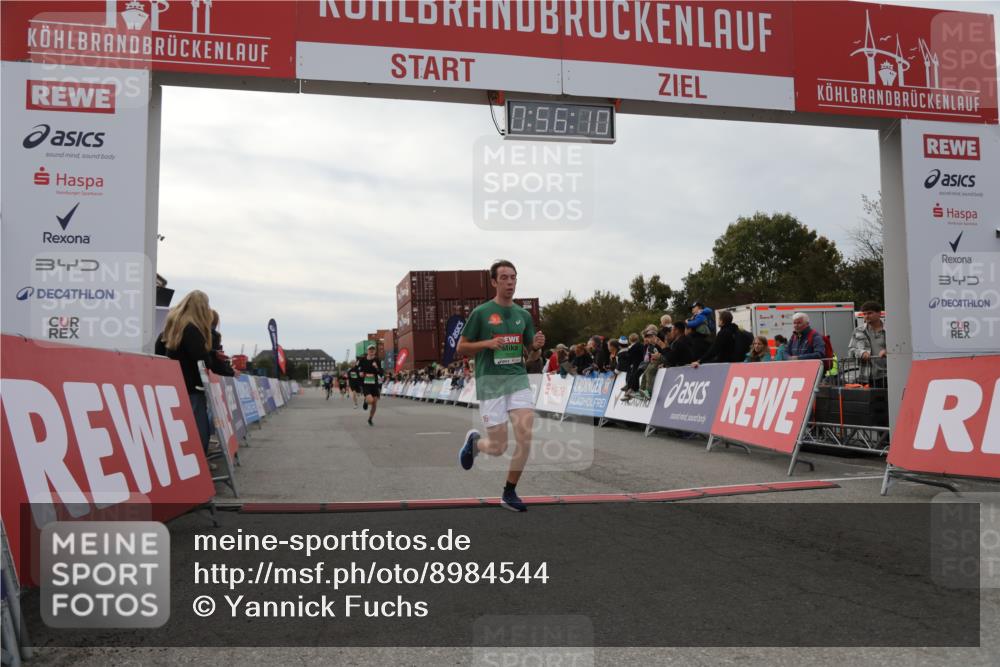 03.10.2025 - Köhlbrandbrückenlauf Yannick Fuchs http://msf.ph/oto/8984544 03.10.2025 15:56:08 Ziel 7012, 8820, 9525 meine-sportfotos.de