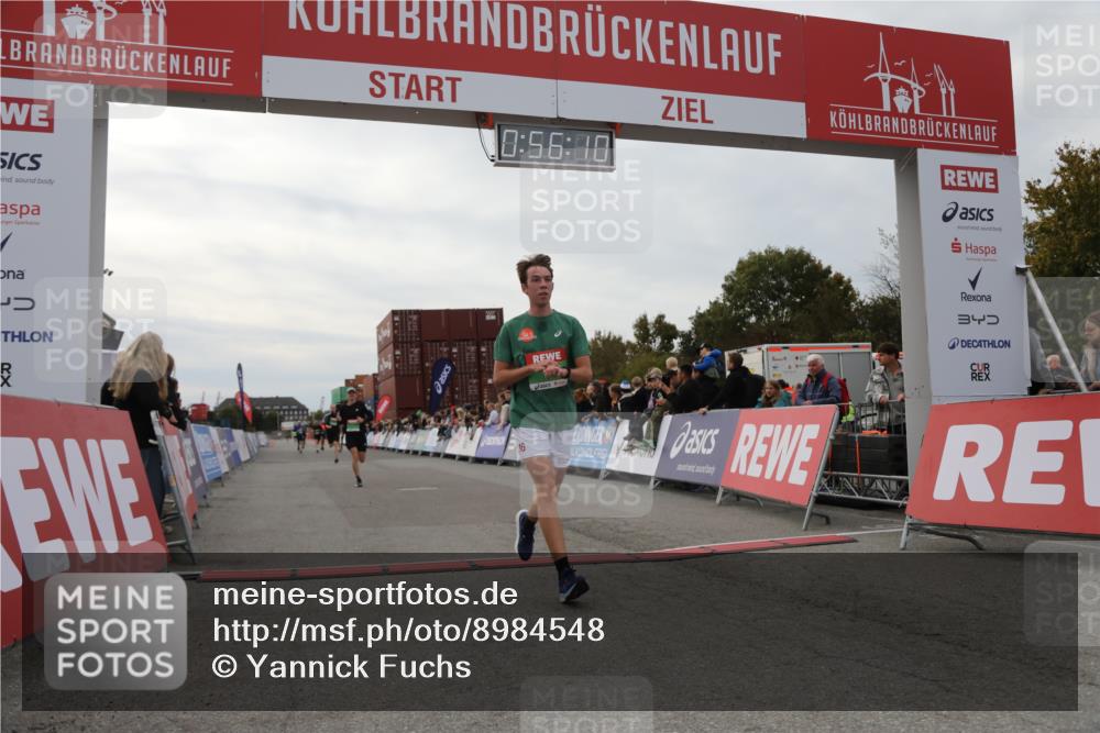 03.10.2025 - Köhlbrandbrückenlauf Yannick Fuchs http://msf.ph/oto/8984548 03.10.2025 15:56:08 Ziel 7012, 8820, 9525 meine-sportfotos.de