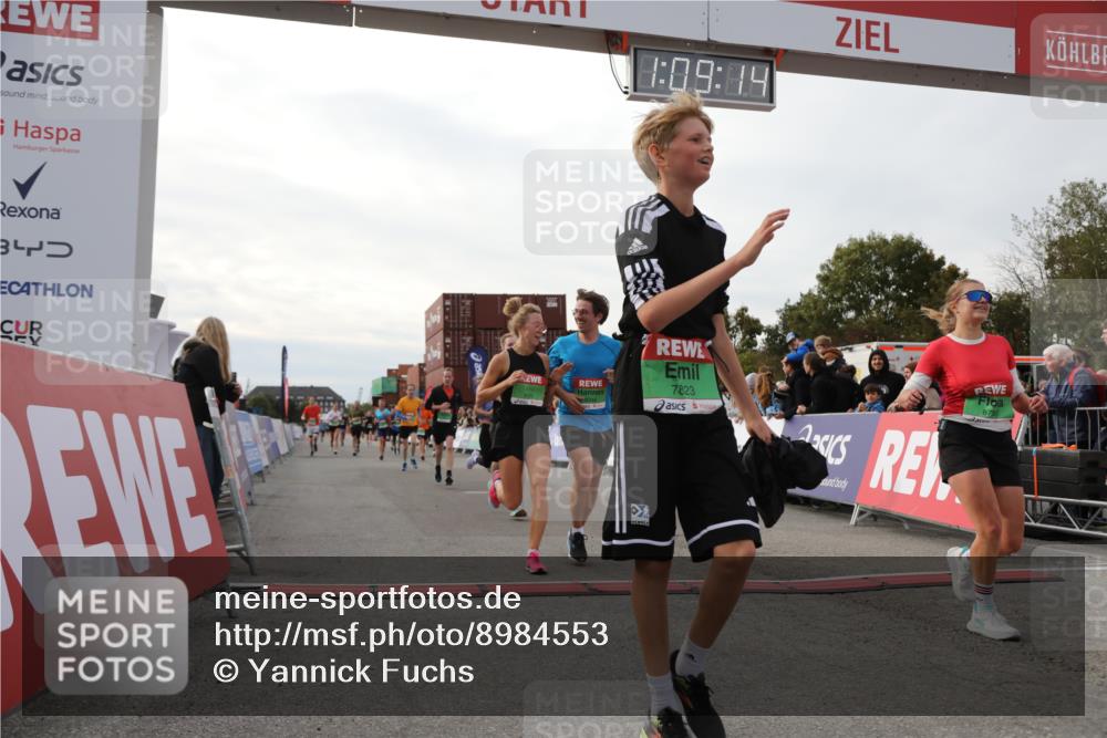 03.10.2025 - Köhlbrandbrückenlauf Yannick Fuchs http://msf.ph/oto/8984553 03.10.2025 16:09:13 Ziel 7447, 7558, 7702, 7822, 7823, 8217, 8348, 8763, 8797, 9019, 9091, 9151, 9216, 9334, 9739, 9752, 9753 meine-sportfotos.de