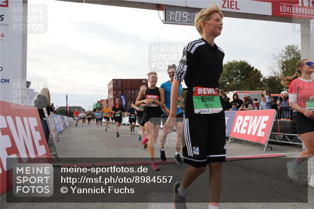 03.10.2025 - Köhlbrandbrückenlauf Yannick Fuchs http://msf.ph/oto/8984557 03.10.2025 16:09:13 Ziel 7447, 7558, 7702, 7822, 7823, 8217, 8348, 8763, 8797, 9019, 9091, 9151, 9216, 9334, 9739, 9752, 9753 meine-sportfotos.de