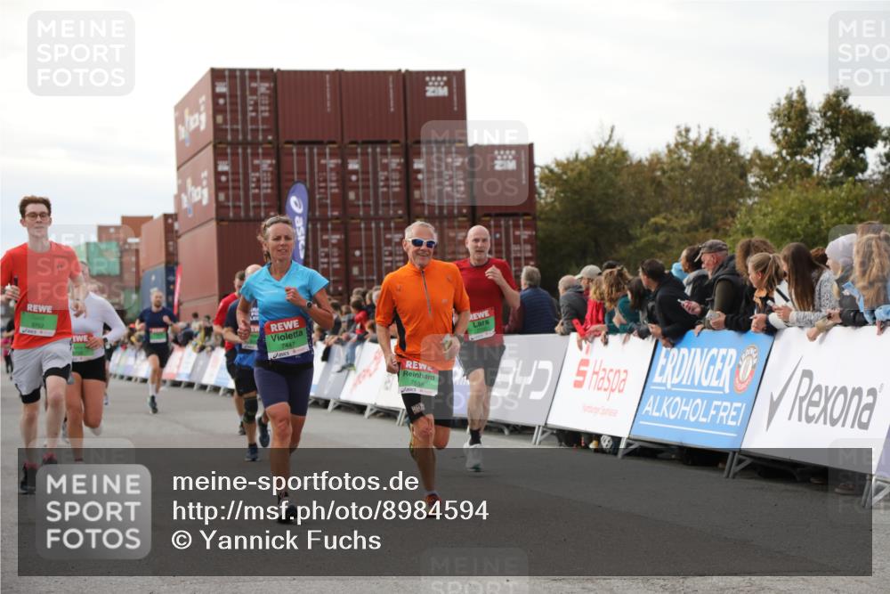 03.10.2025 - Köhlbrandbrückenlauf Yannick Fuchs http://msf.ph/oto/8984594 03.10.2025 16:09:17 Ziel 7395, 7447, 7558, 7702, 7822, 8217, 8348, 8541, 8763, 8823, 9019, 9091, 9151, 9334, 9470, 9752, 9753 meine-sportfotos.de