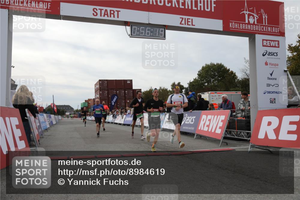 03.10.2025 - Köhlbrandbrückenlauf Yannick Fuchs http://msf.ph/oto/8984619 03.10.2025 15:56:17 Ziel 7046, 7079, 7128, 7170, 8976, 9559 meine-sportfotos.de
