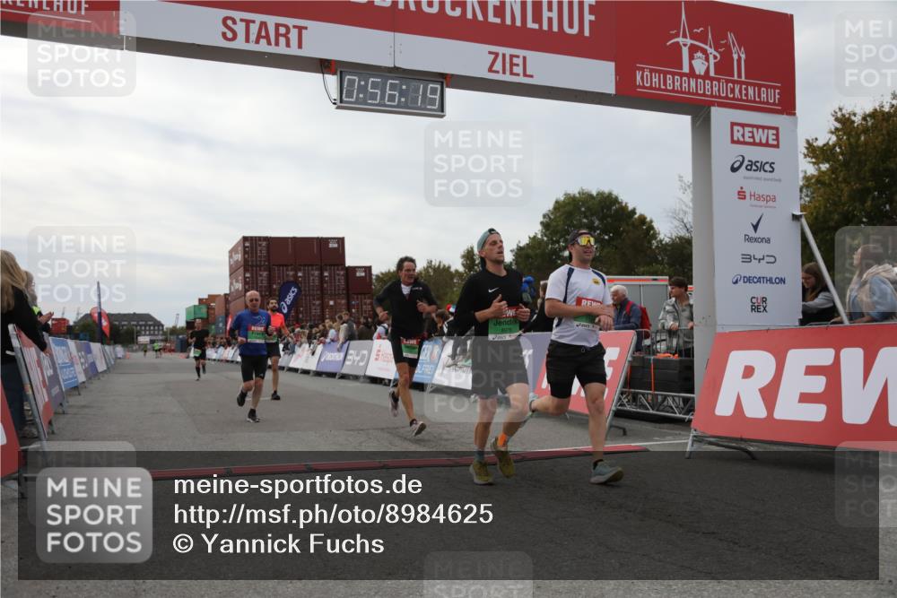 03.10.2025 - Köhlbrandbrückenlauf Yannick Fuchs http://msf.ph/oto/8984625 03.10.2025 15:56:18 Ziel 7046, 7079, 7128, 7170, 8976, 9559 meine-sportfotos.de