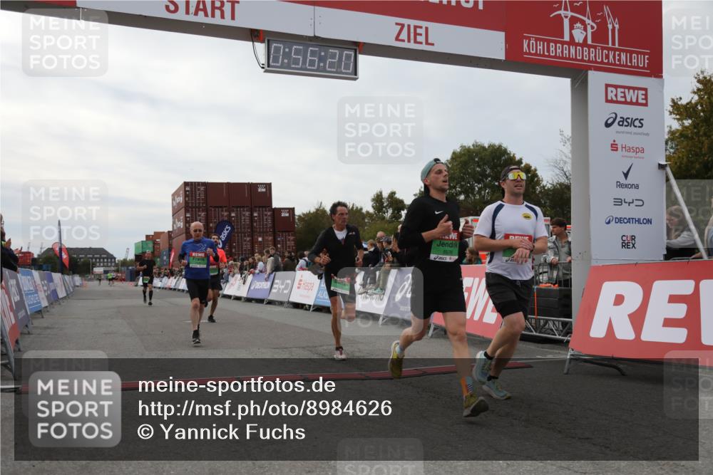 03.10.2025 - Köhlbrandbrückenlauf Yannick Fuchs http://msf.ph/oto/8984626 03.10.2025 15:56:18 Ziel 7046, 7079, 7128, 7170, 8976, 9559 meine-sportfotos.de