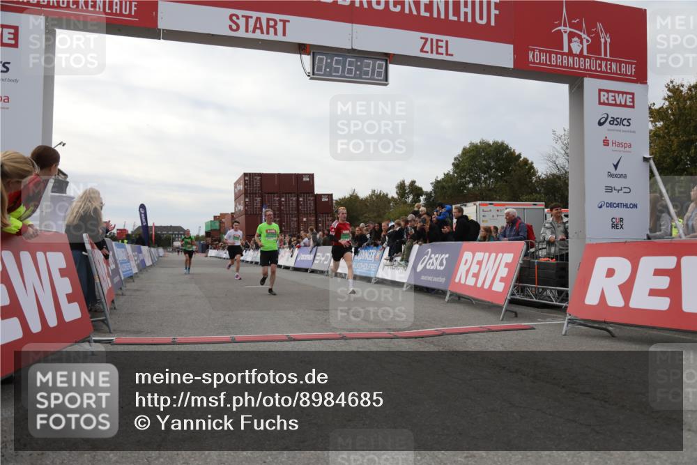 03.10.2025 - Köhlbrandbrückenlauf Yannick Fuchs http://msf.ph/oto/8984685 03.10.2025 15:56:36 Ziel 7092, 7166, 8782, 9182 meine-sportfotos.de
