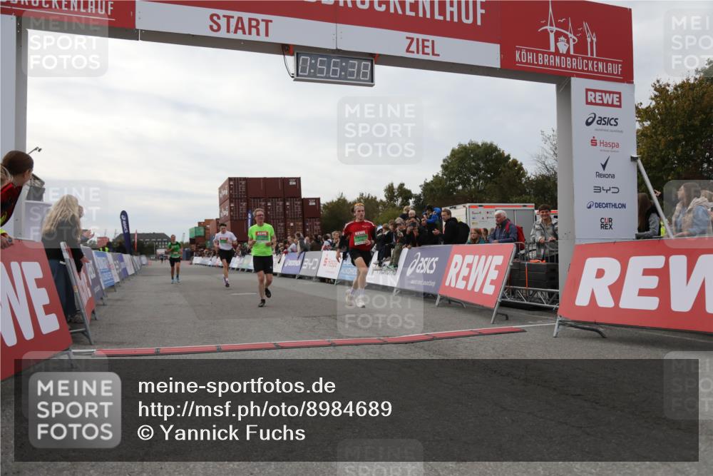 03.10.2025 - Köhlbrandbrückenlauf Yannick Fuchs http://msf.ph/oto/8984689 03.10.2025 15:56:36 Ziel 7092, 7166, 8782, 9182 meine-sportfotos.de