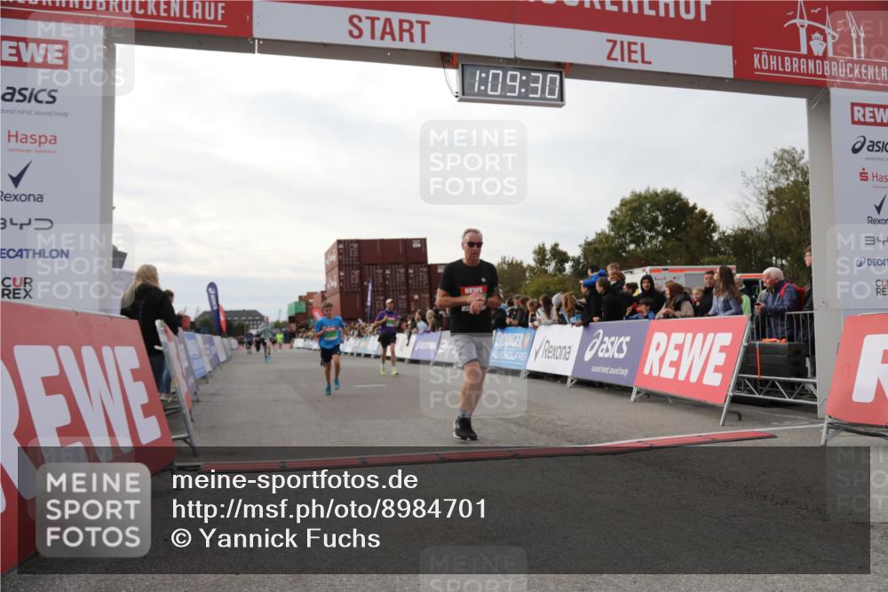 03.10.2025 - Köhlbrandbrückenlauf Yannick Fuchs http://msf.ph/oto/8984701 03.10.2025 16:09:28 Ziel 7345, 7609, 8788, 8984, 9410, 9419 meine-sportfotos.de
