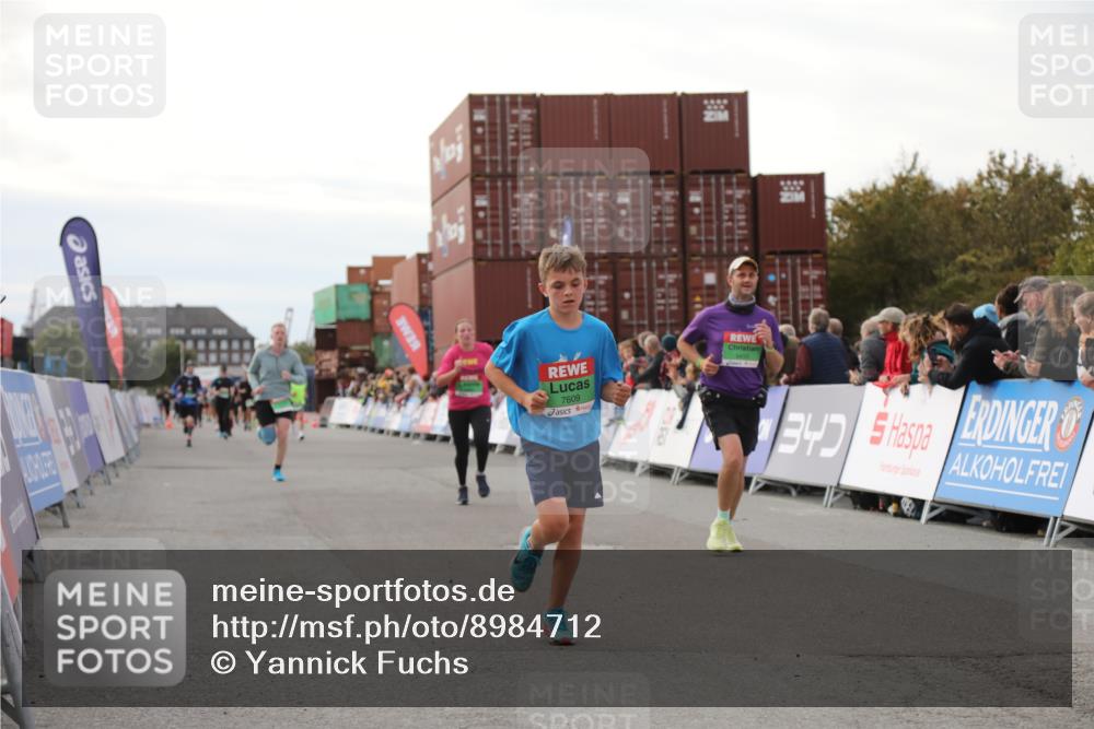 03.10.2025 - Köhlbrandbrückenlauf Yannick Fuchs http://msf.ph/oto/8984712 03.10.2025 16:09:30 Ziel 7345, 7609, 8788, 8984, 9410, 9419 meine-sportfotos.de
