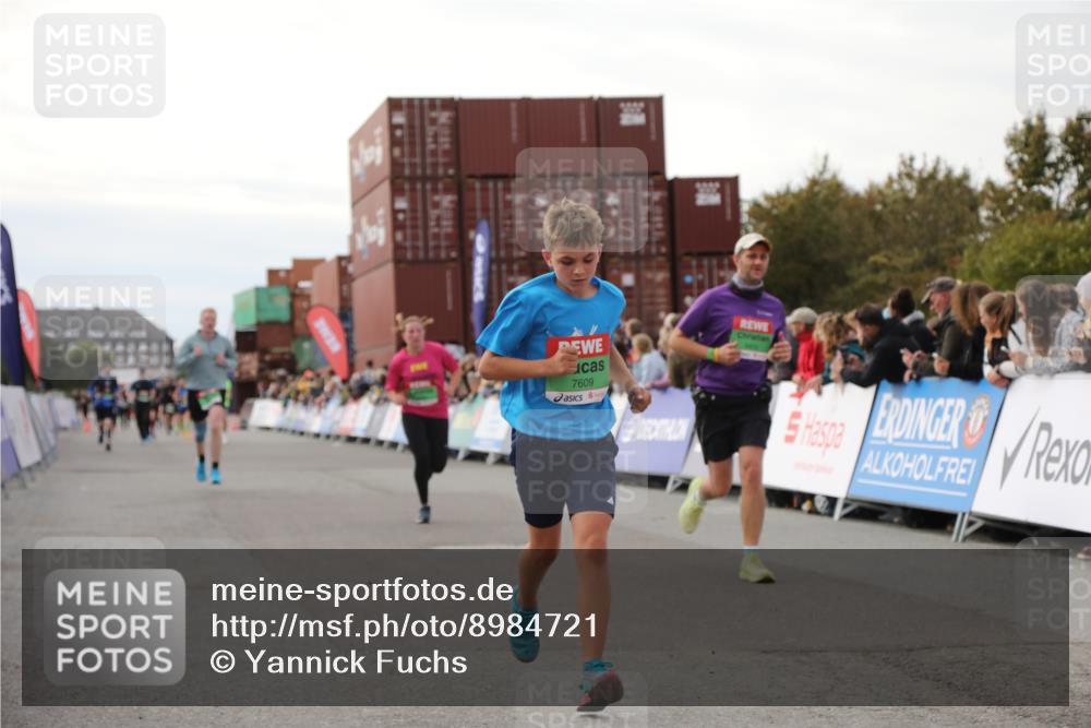 03.10.2025 - Köhlbrandbrückenlauf Yannick Fuchs http://msf.ph/oto/8984721 03.10.2025 16:09:30 Ziel 7345, 7609, 8788, 8984, 9410, 9419 meine-sportfotos.de