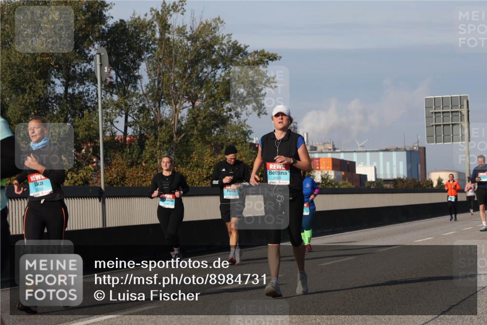03.10.2025 - Köhlbrandbrückenlauf Luisa Fischer http://msf.ph/oto/8984731 03.10.2025 11:14:14 Position 3 2550, 2553 meine-sportfotos.de