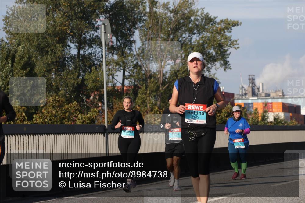 03.10.2025 - Köhlbrandbrückenlauf Luisa Fischer http://msf.ph/oto/8984738 03.10.2025 11:14:15 Position 3 3566, 3565, 2553 meine-sportfotos.de