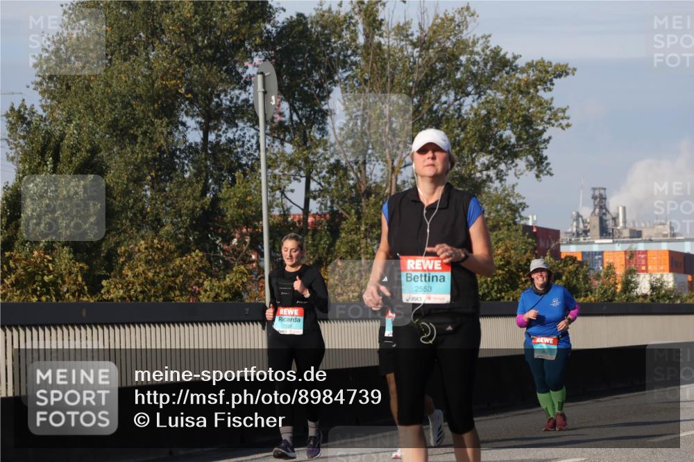 03.10.2025 - Köhlbrandbrückenlauf Luisa Fischer http://msf.ph/oto/8984739 03.10.2025 11:14:15 Position 3 2553 meine-sportfotos.de