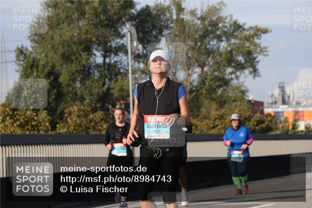 03.10.2025 - Köhlbrandbrückenlauf Luisa Fischer http://msf.ph/oto/8984743 03.10.2025 11:14:16 Position 3 2553 meine-sportfotos.de