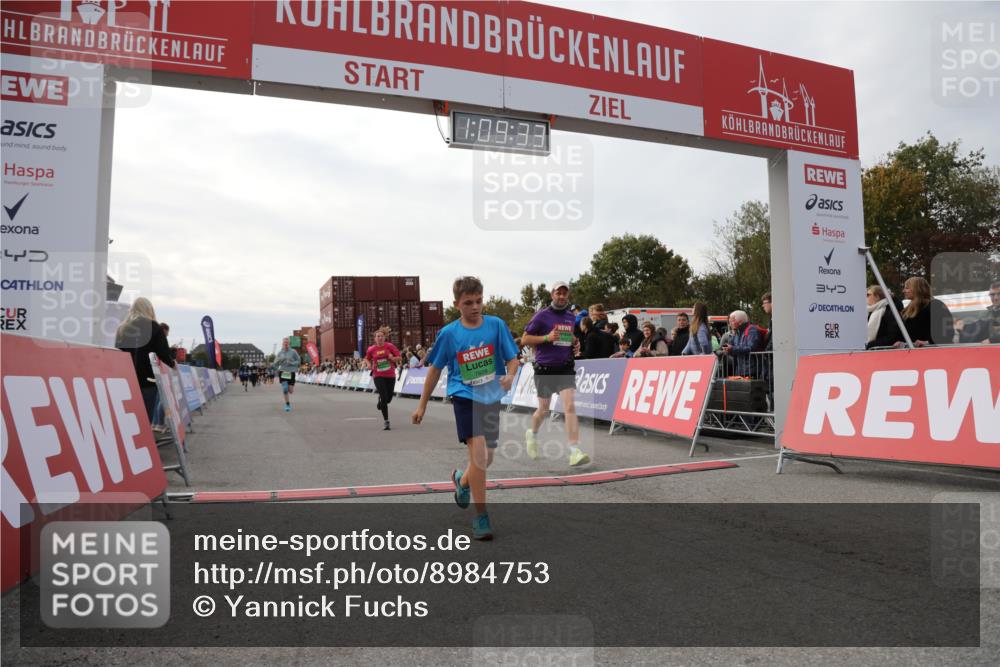 03.10.2025 - Köhlbrandbrückenlauf Yannick Fuchs http://msf.ph/oto/8984753 03.10.2025 16:09:31 Ziel 7345, 7609, 8984, 9410, 9419 meine-sportfotos.de