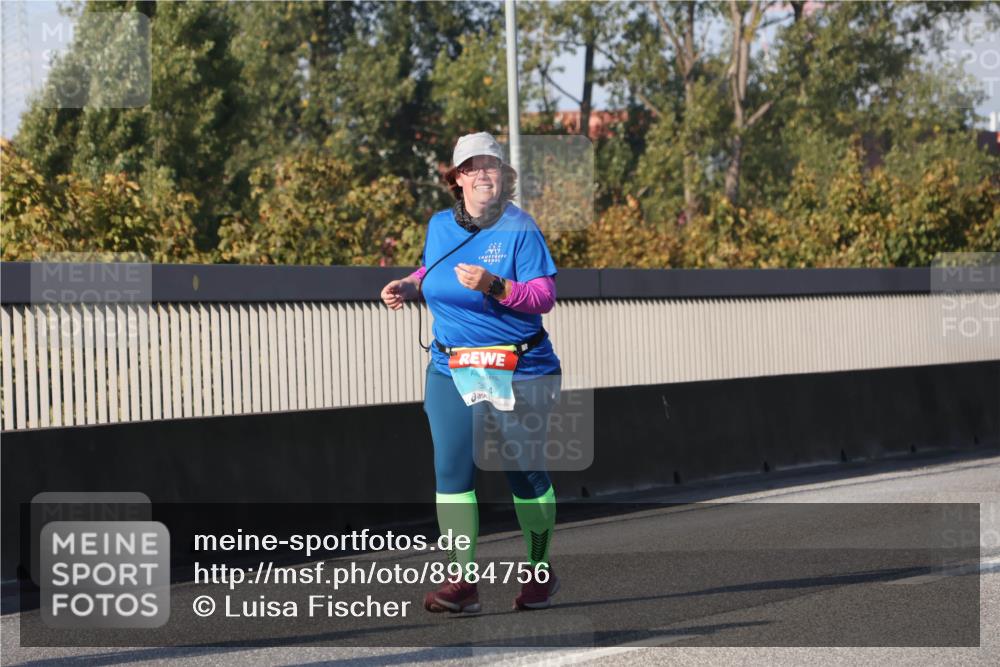 03.10.2025 - Köhlbrandbrückenlauf Luisa Fischer http://msf.ph/oto/8984756 03.10.2025 11:14:20 Position 3 304 meine-sportfotos.de