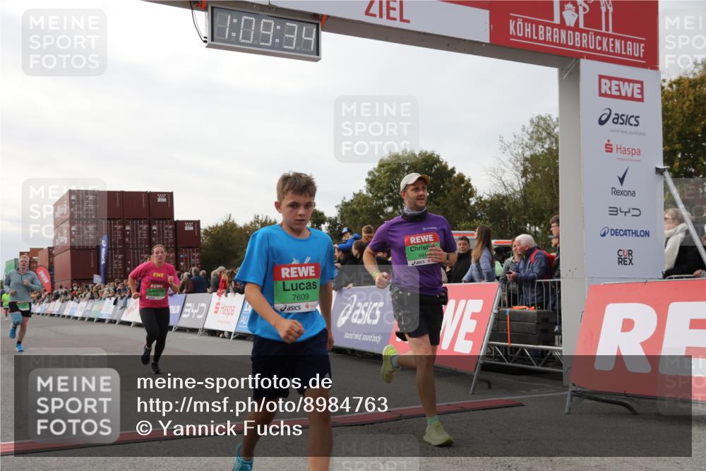 03.10.2025 - Köhlbrandbrückenlauf Yannick Fuchs http://msf.ph/oto/8984763 03.10.2025 16:09:32 Ziel 7345, 7609, 8984, 9150, 9410, 9419 meine-sportfotos.de